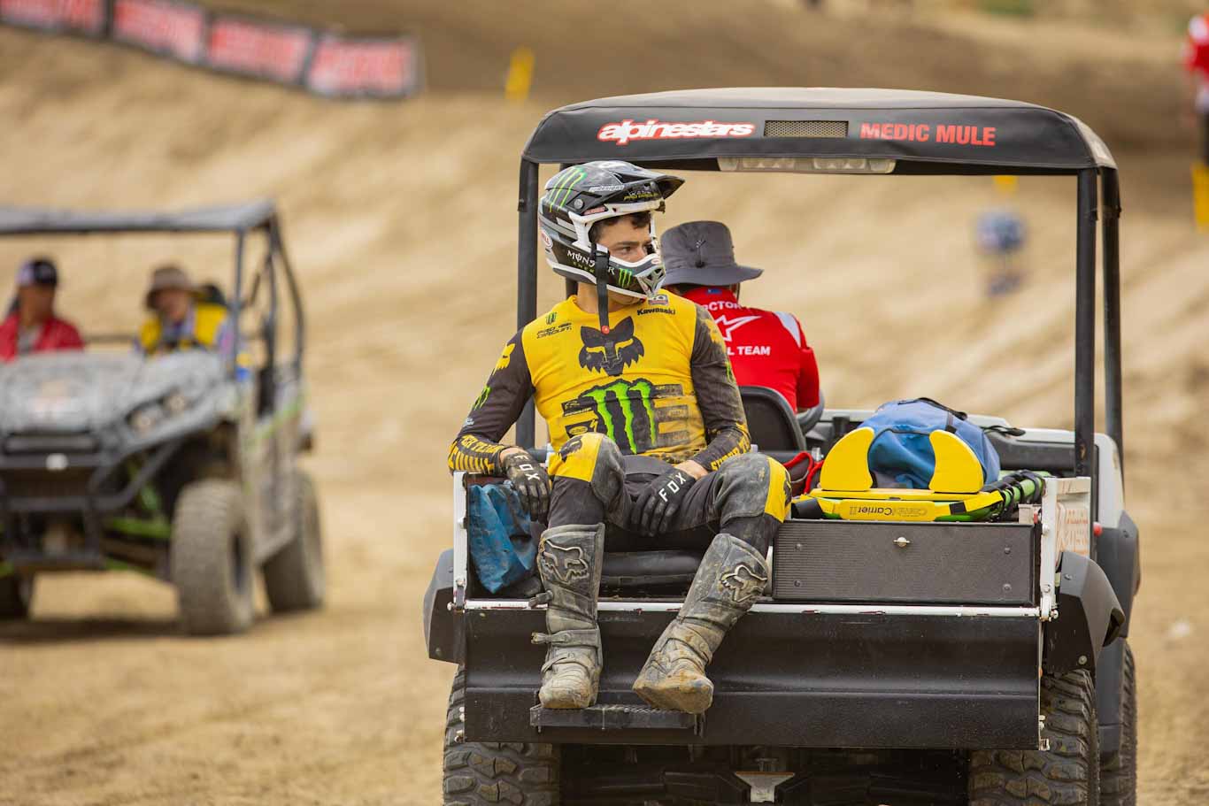 Dura de lesión de Cameron McAdoo en Fox Raceway - MX1Onboard.com