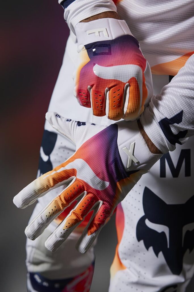 Fox Racing presenta su última creación, colección RYVR Edición Limitada ...