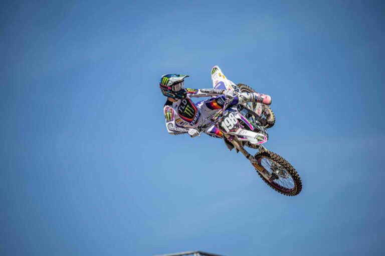 Thibault Benistant Whitdraw from the MXGP of France - Injury update