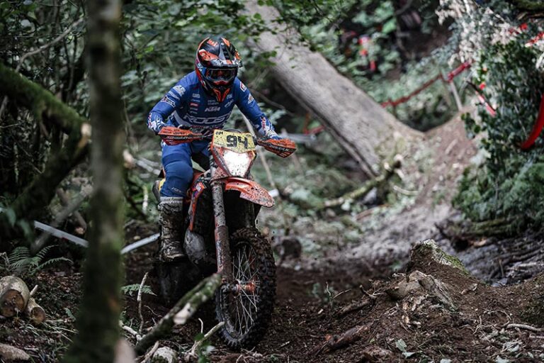 Sólido fin de semana para WP Eric Augé en el EnduroGP de Gales