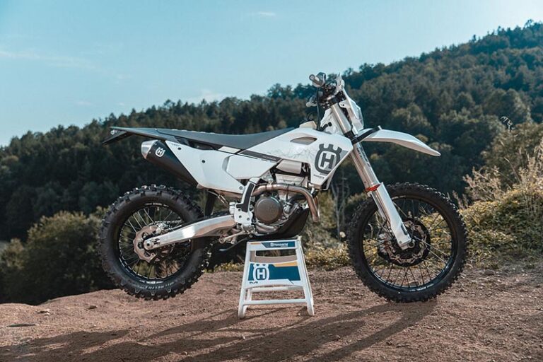 No se llaman PRO porque sí, descubre las nuevas y equipadas TE 300 y FE 350 de Husqvarna