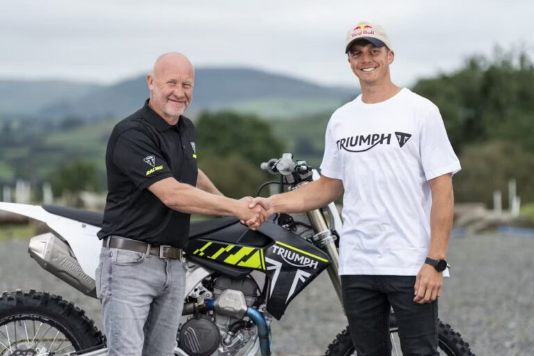 Jonny Walker, nuevo piloto Triumph para el Mundial de SuperEnduro