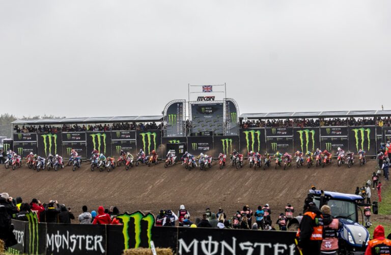 Los mejores momentos y batallas del Motocross de las Naciones 2024 -vídeos-