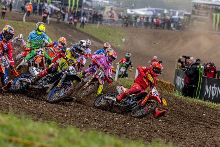 El Motocross de las Naciones desde el casco de Rubén Fernández y otros pilotos -vídeos-