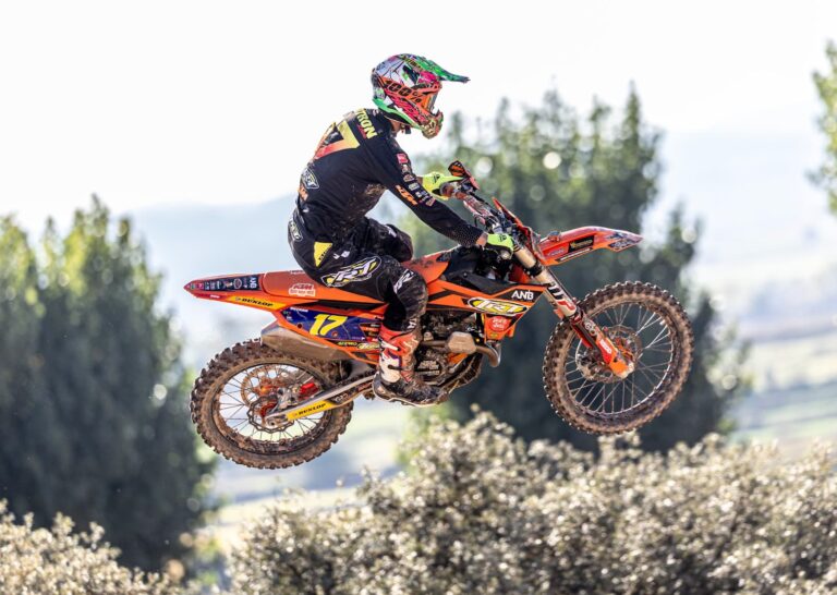 Butrón se lleva el triunfo de MX1 en Bellpuig