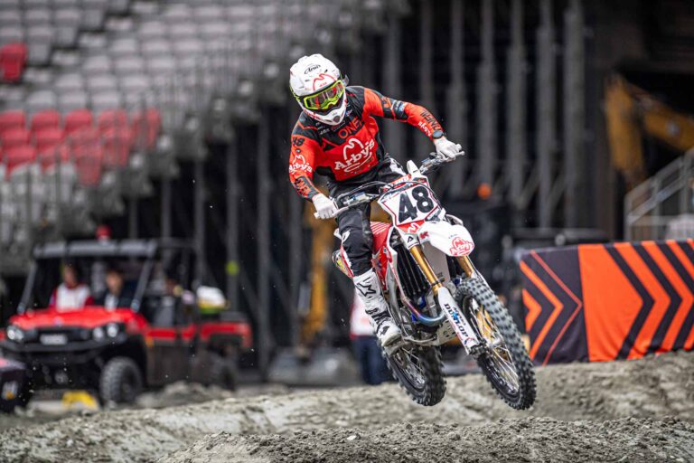 Mitchell Oldenburg to race 2025 AMA Supercross for Beta