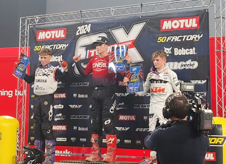 Xavi Camps gana la carrera Júnior del sábado en el Supercross de París