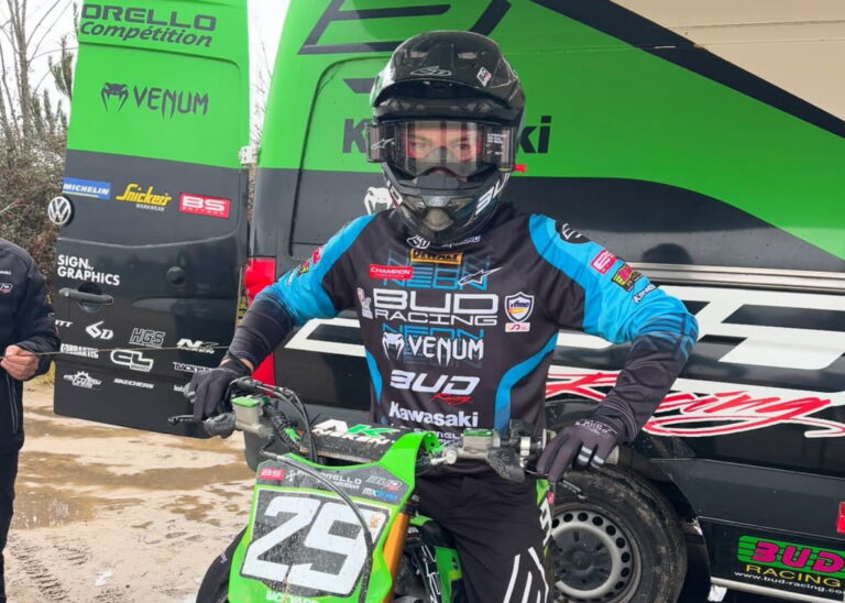 Fran Carbonero vuelve a entrenar en moto, estreno sobre la Kawasaki -declaraciones-