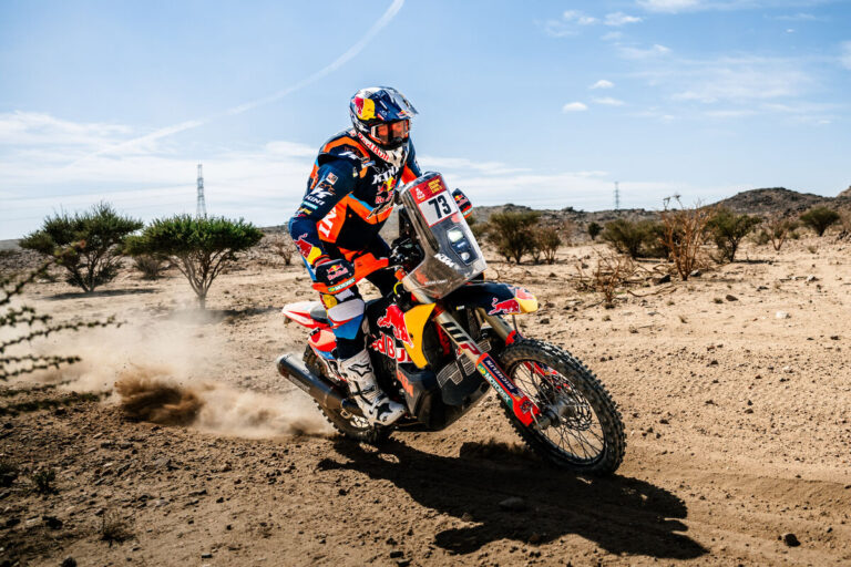 Edgar Canet gana el prólogo del Dakar 2025 en Rally2 y finaliza tercero en la general