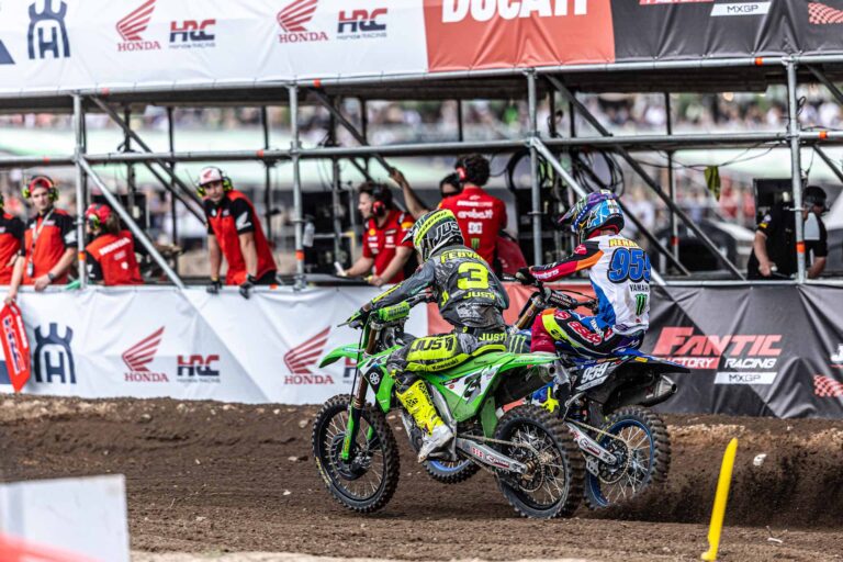 VIDEO: Maxime Renaux vs Romain Febvre | MXGP of Argentina