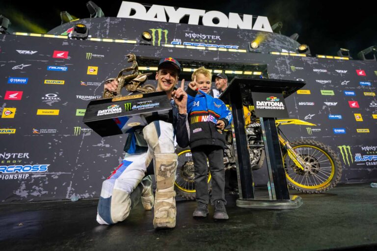 AMA Supercross: Primera victoria de Ken Roczen en Daytona