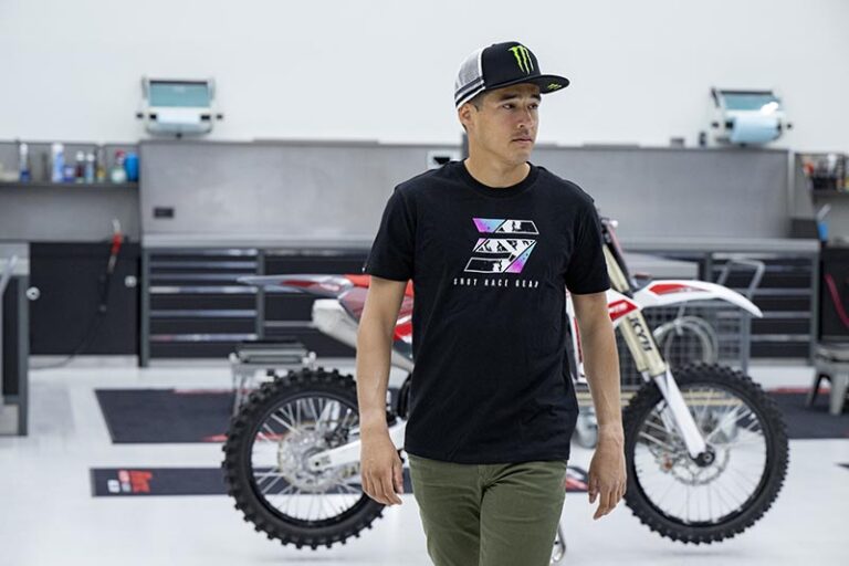 Probablemente una de las colecciones sportswear MX con más estilo: Shot Race Gear