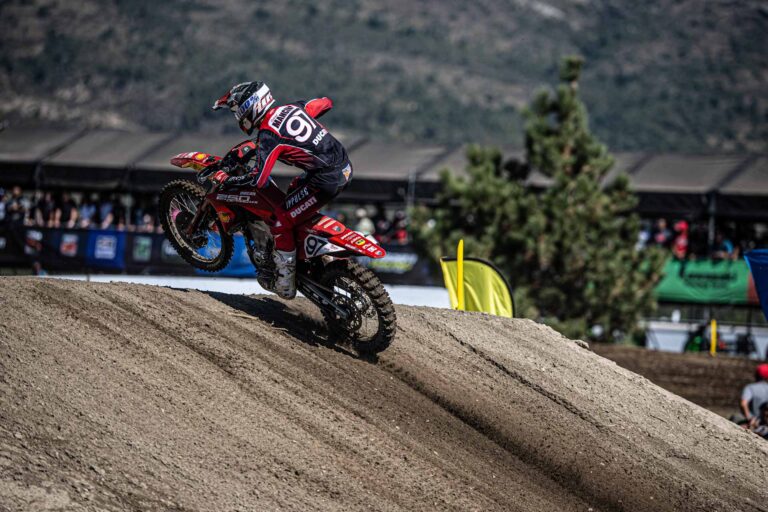 ¡ÚLTIMA HORA: Robadas las motos Ducati Factory MX2 en Sevilla!