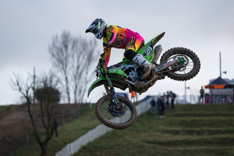 Fran Carbonero domina el inicio del Élite Francés