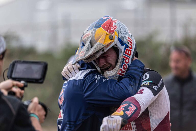 GP Riola Sardo: Primer podio de Kay de Wolf en MXGP