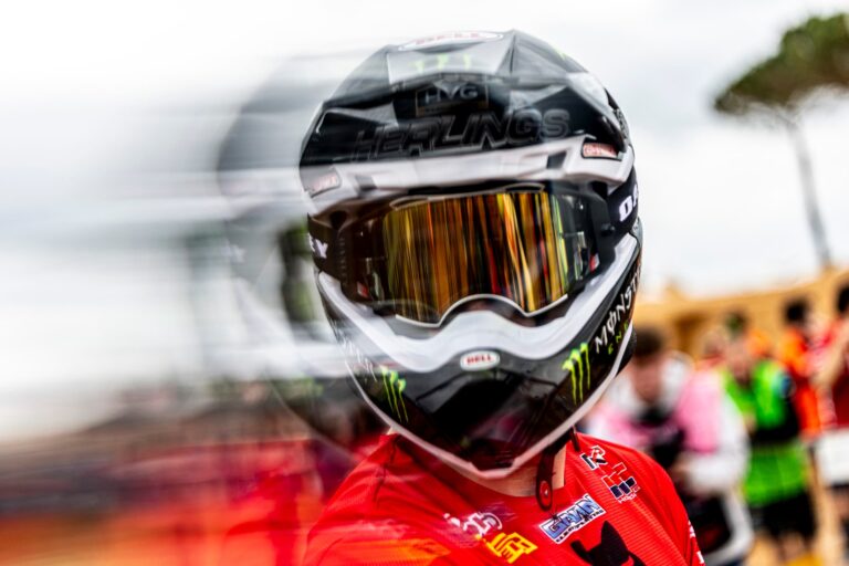 Resumen del Nacional de Motocross de Francia en Romagné -vídeo-