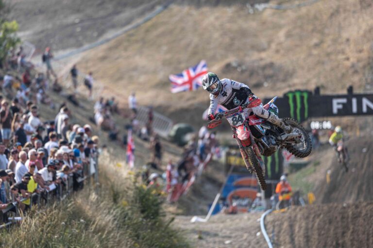MXGP of Foxhills: Jeffrey Herlings Wins and Close the Gap to Coenen´s Double DNF