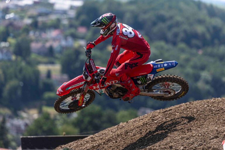 Jeffrey Herlings Reclaims the Red Plate After Loket Grand Prix