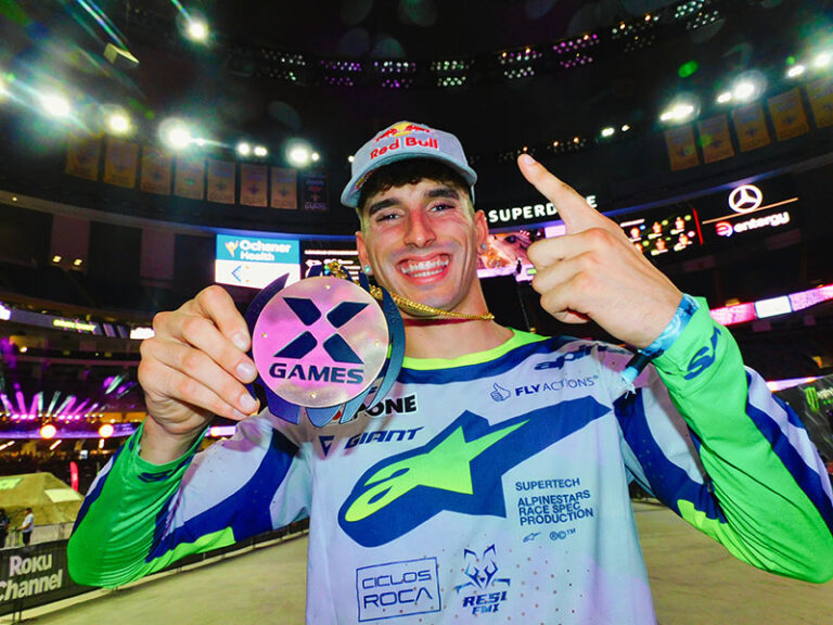 José Mincha hace historia en los X-Games, ¡medalla de oro en el Moto X Best Trick!