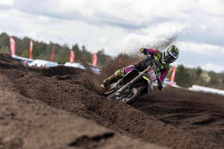 GP Arnhem: Guillem Farrés sube al podio y continúa líder en MX2
