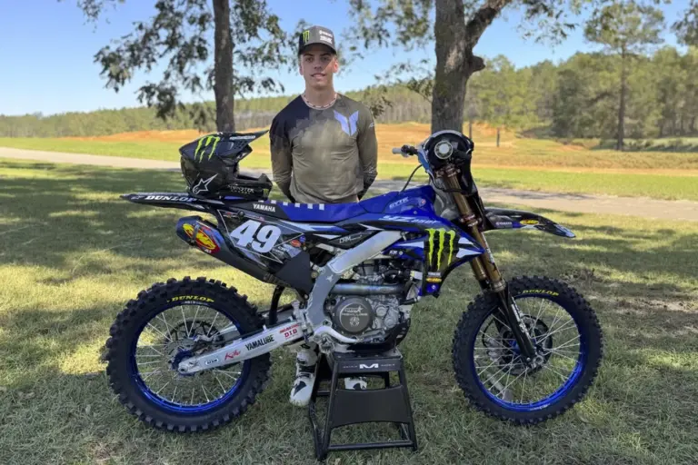 Casey Cochran firma con Star Racing Yamaha