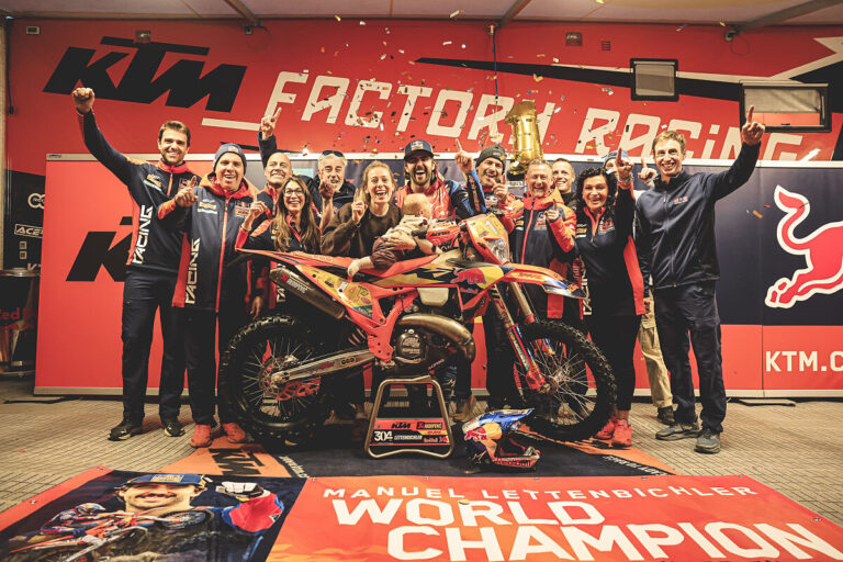 Manuel Lettenbichler cierra su sexto título del Mundial de Hard Enduro en la Hixpania