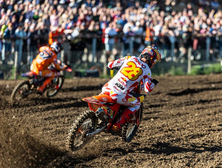 La batalla entre Prado y Herlings en las Naciones de Ernée -vídeo-