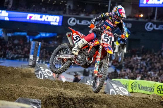 Justin Barcia competes at Round 06 of the 2022 AMA Supercross Series at Angel Stadium in Anaheim, California, USA on 12 February, 2022. // Garth Milan / Red Bull Content Pool // SI202202140048 // Usage for editorial use only //