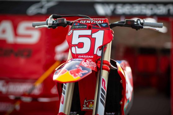 barcia red plate