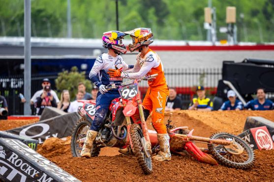 Brothers Jett and Hunter Lawrence celebrate at Round 14 of the 2022 AMA Supercross Series at the Atlanta Motor Speedway in Hampton, GA, USA on 16 April, 2022. // Garth Milan / Red Bull Content Pool // SI202204180031 // Usage for editorial use only //