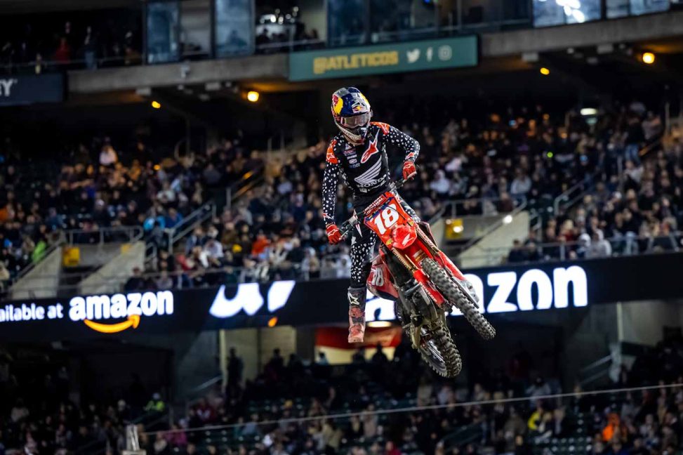 Jett Lawrence races at Round 2 Makeover of the AMA Supercross Series at RingCentral Coliseum in Oakland, CA, USA on 18 February, 2023. // Garth Milan / Red Bull Content Pool // SI202302200013 // Usage for editorial use only //