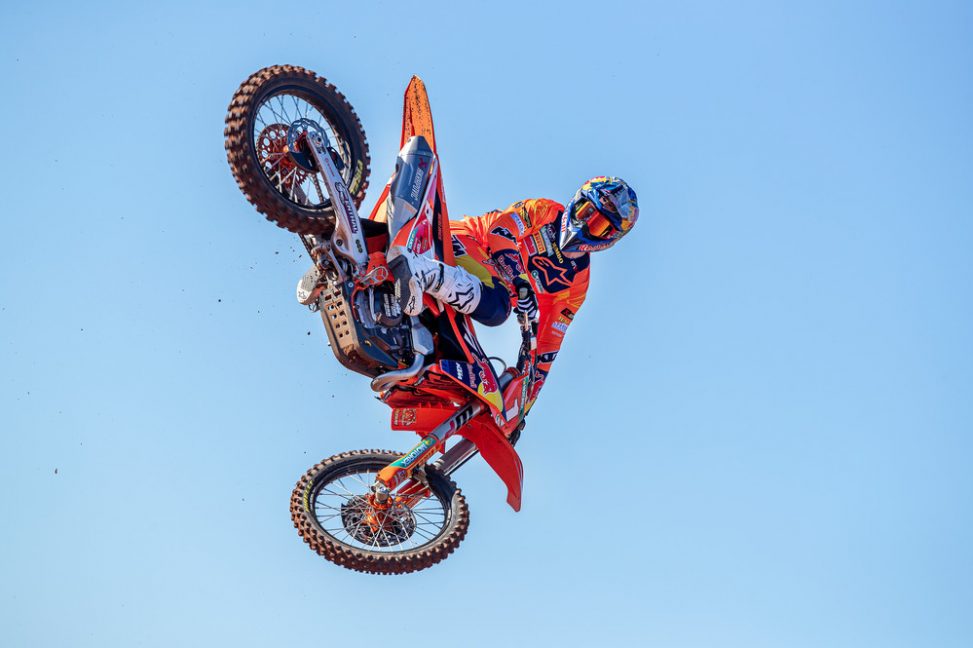 428331_Herlings_Jeffrey_RedBull_KTM_Photoshooting_2022_AH9I1890