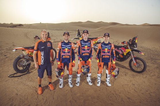 659850_Team_Red Bull KTM_Dakar 2025_Team Shooting Red Bull KTM Factory Racing Dakar 2025