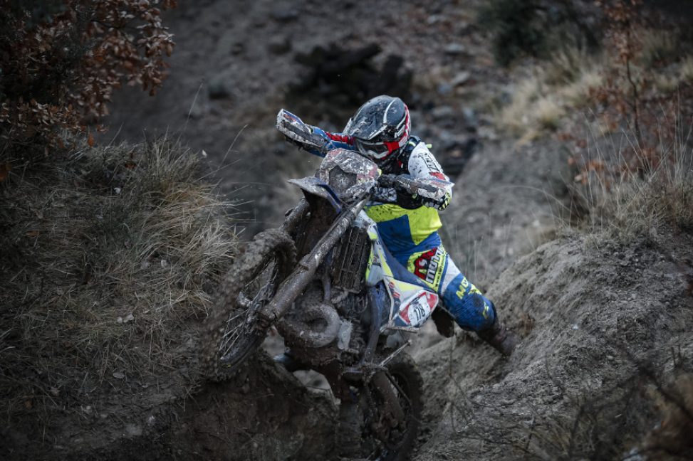 CREATOR: gd-jpeg v1.0 (using IJG JPEG v62), quality = 82