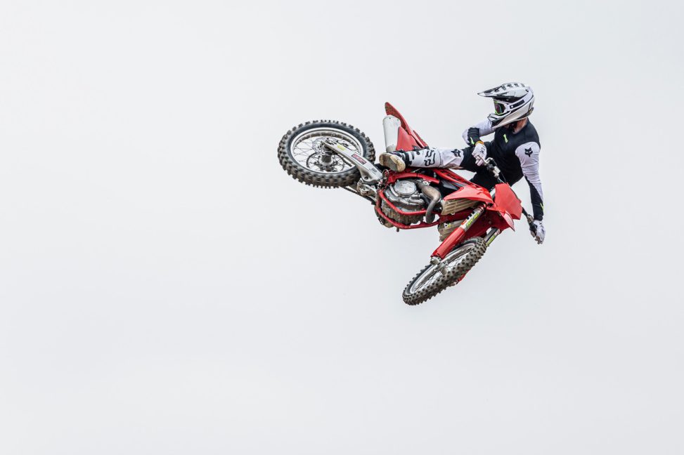 Dani comparativo gasgas 25