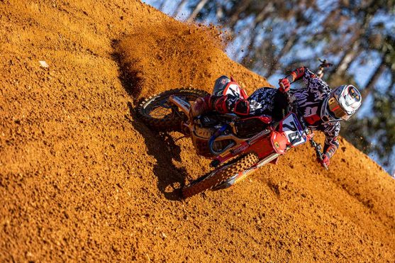 Fernandez_MXGP_Portugal_04_2022_JPA__PA_1513