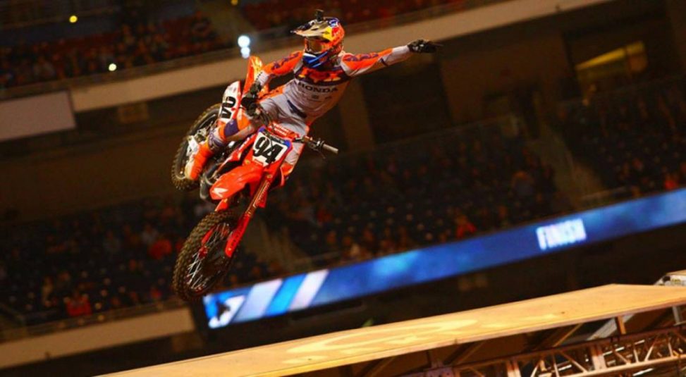 Ken-Roczen-Returns-To-Winning-in-450SX-Class