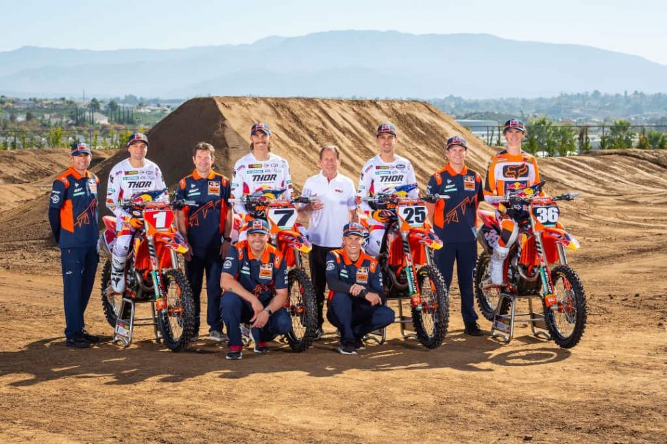 Red-Bull-KTM-Factory-Racing-2022